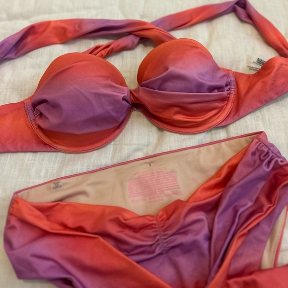 Victoria Secret Bathing Suit Set - Picture 4 of 5
